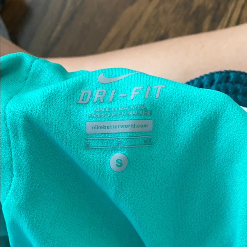Shorts - Picture 3 of 3
